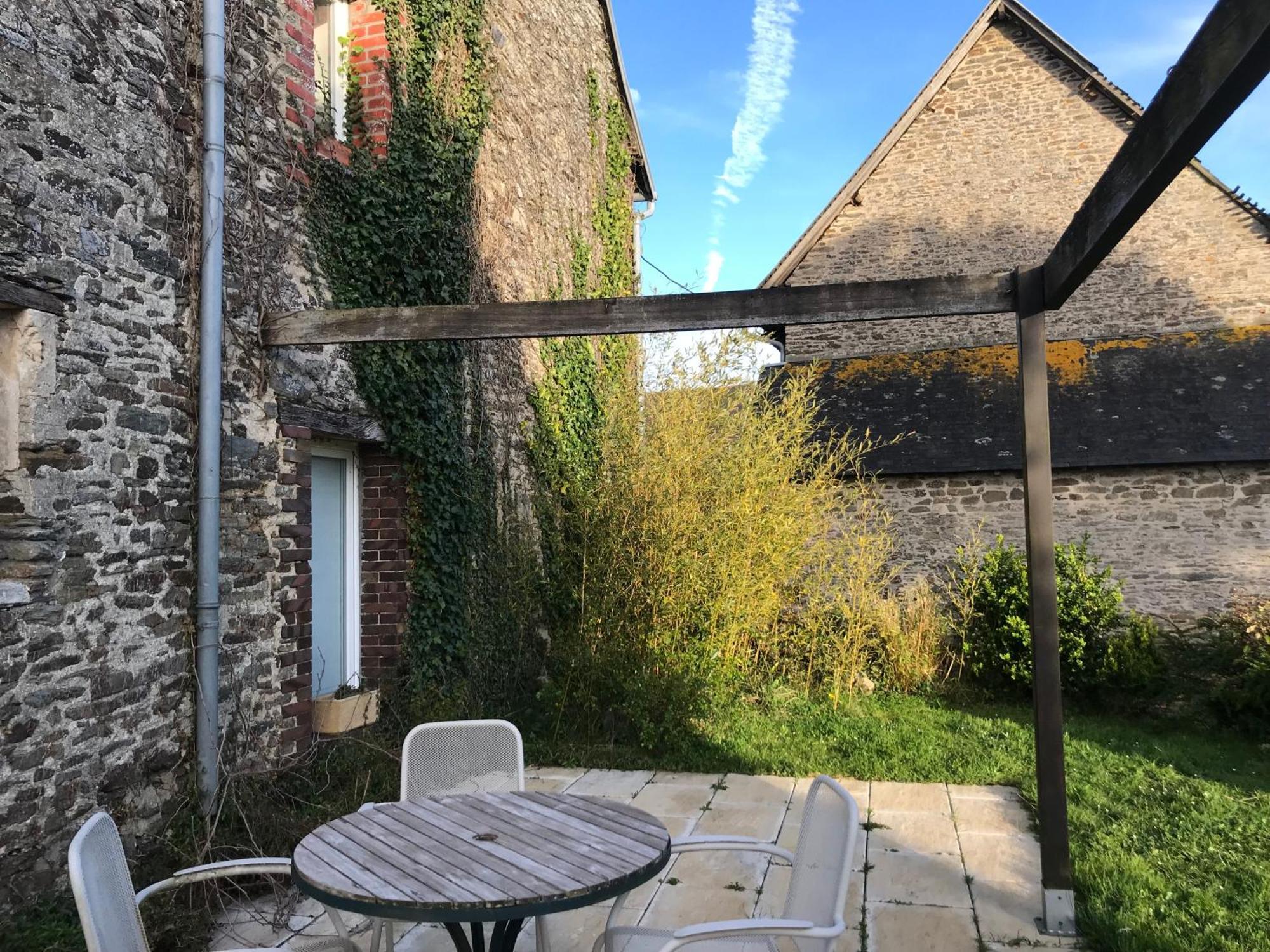 La Longre Hotel Cerisy-la-Foret Exterior photo